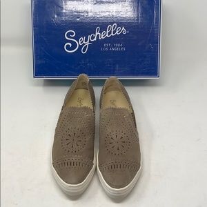 New/dis | SEYCHELLES | so nice slip ons